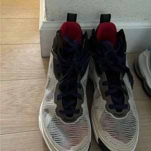 Boys basketball Jordan shoes